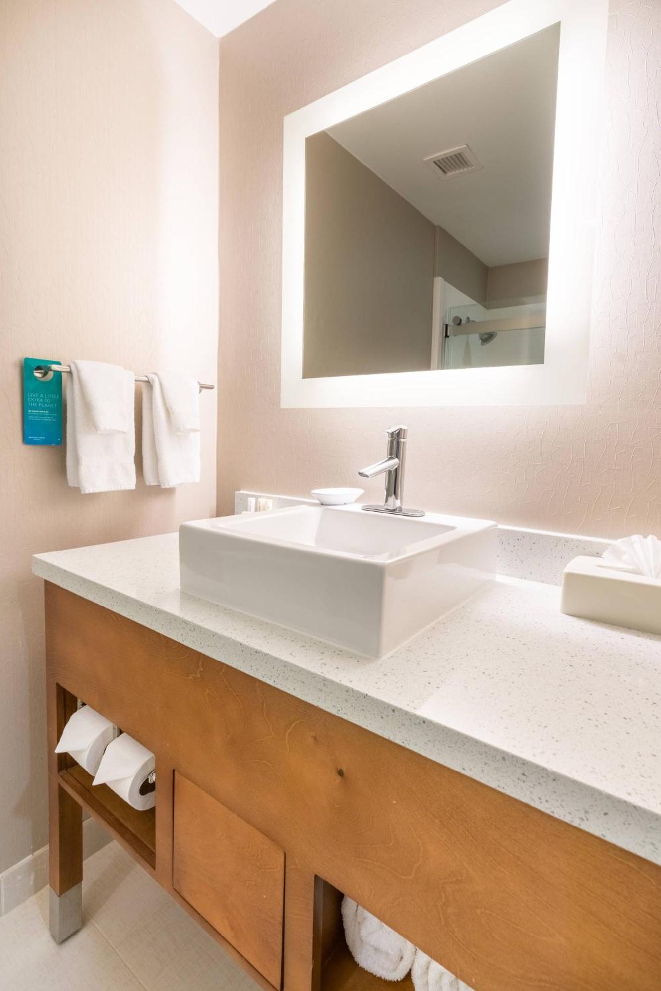 Springhill Suites By Marriott Denton Extérieur photo
