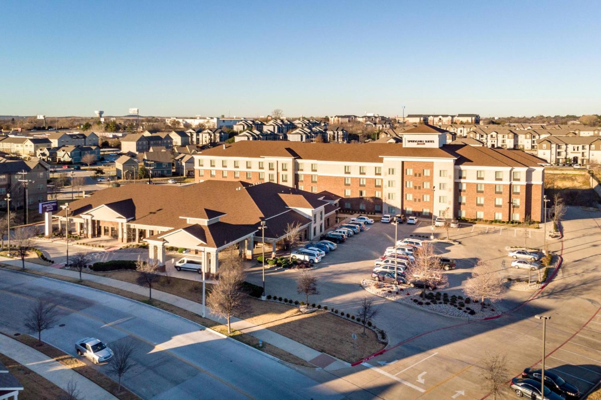 Springhill Suites By Marriott Denton Extérieur photo